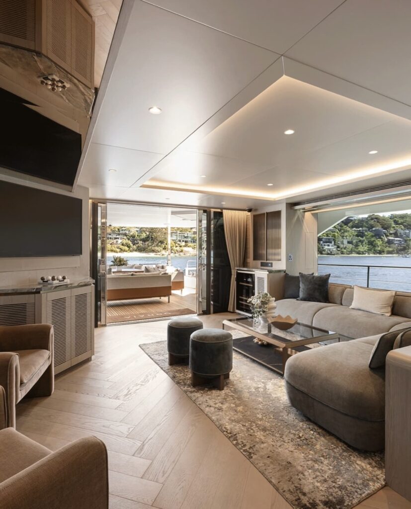 Super Yacht Orraia